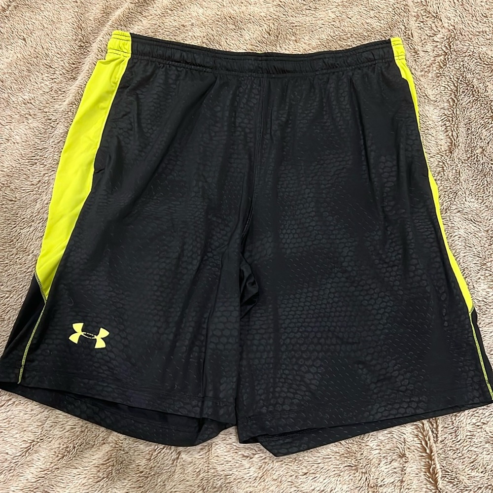 Men’s Underarmour Shorts XL Basketball Active Gym Sports